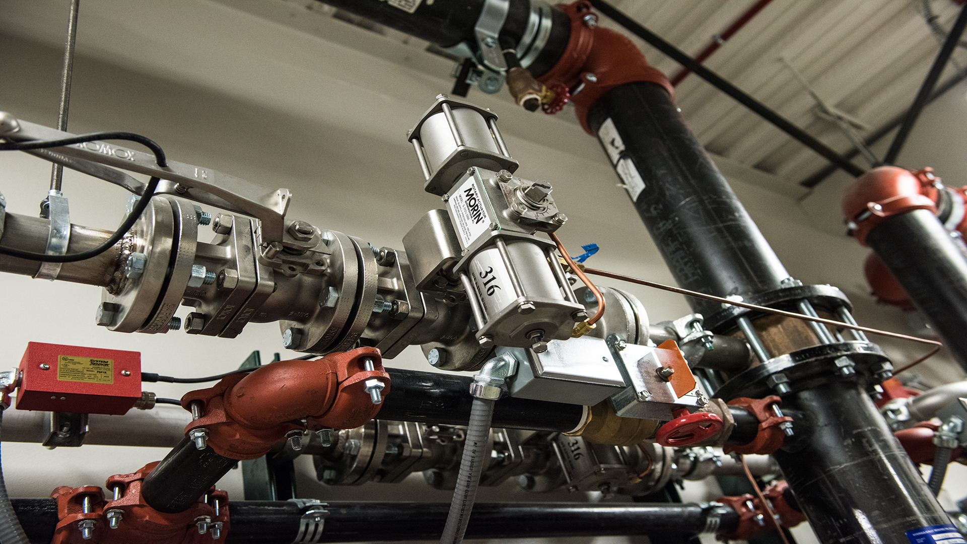 Actuator & Piping
